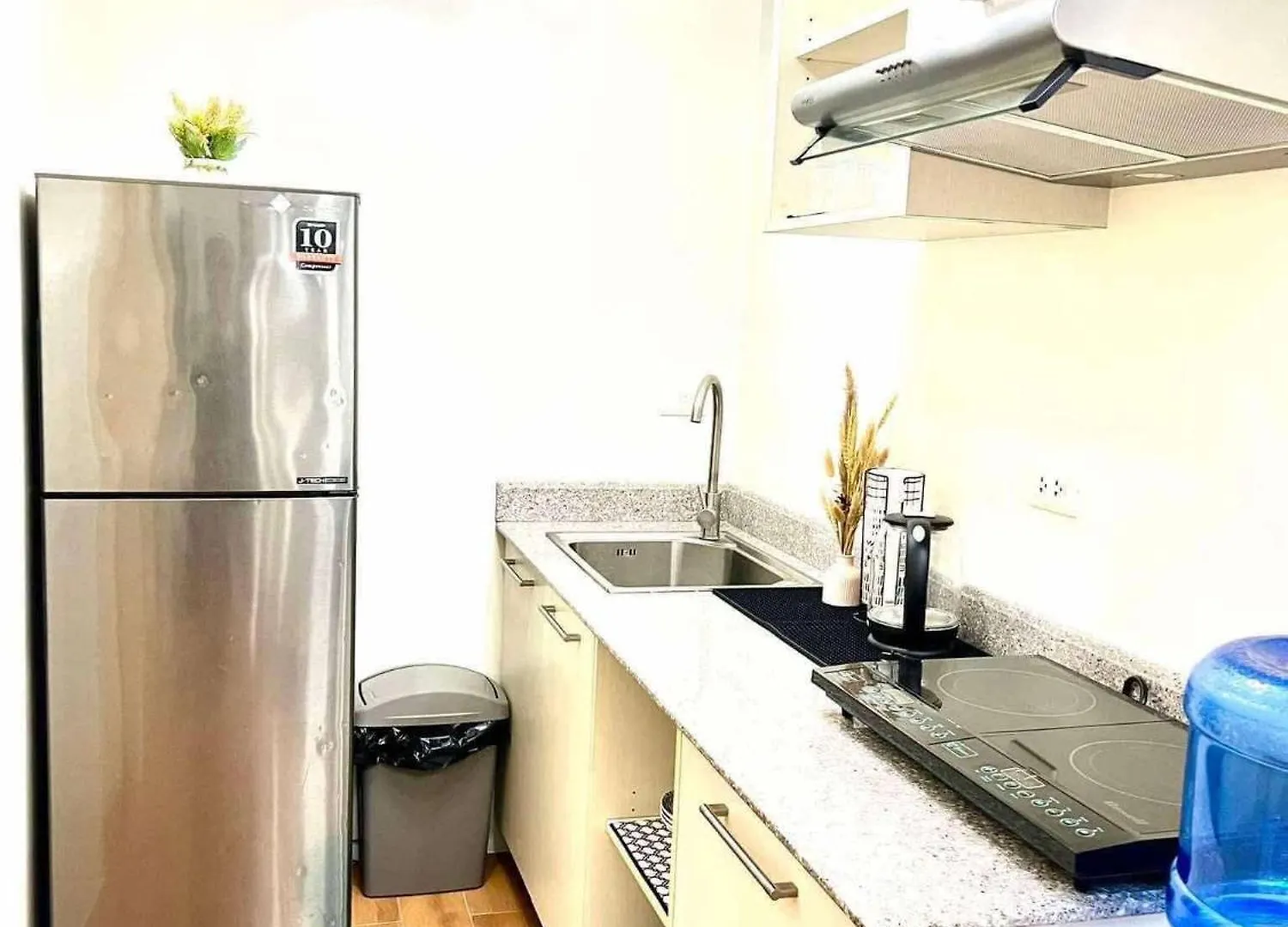 Seawind Condo Near Airport Tower 4 达沃